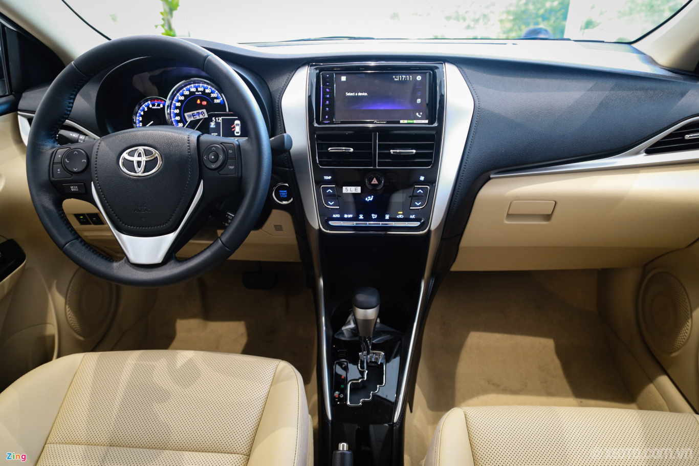 man hình dvd cho xe toyota vios